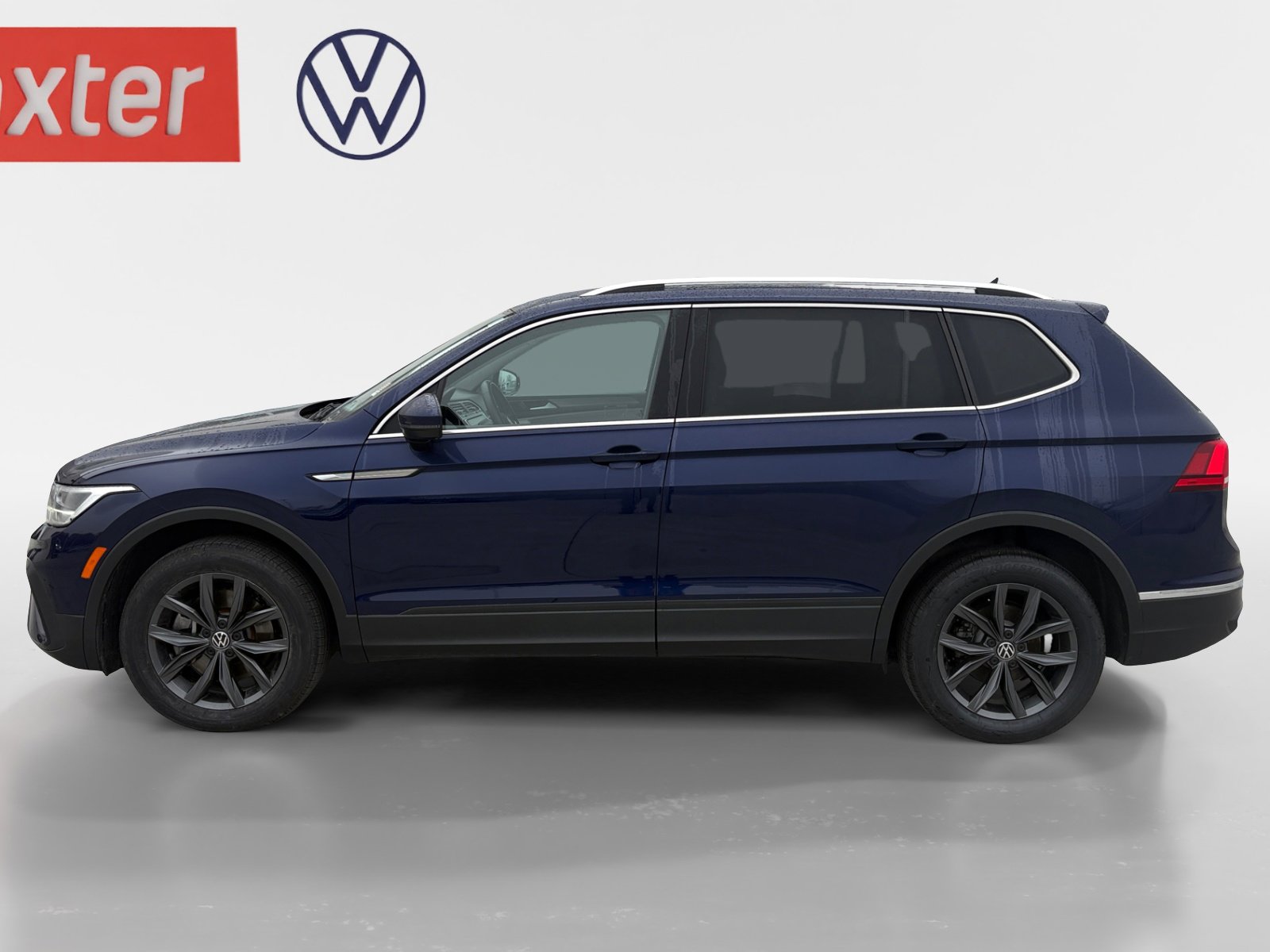 Used 2022 Volkswagen Tiguan SE image 11