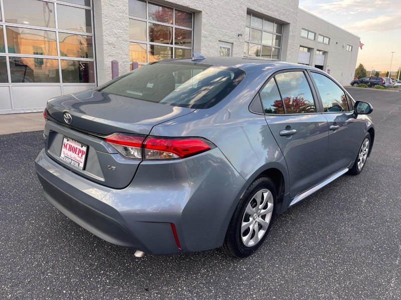 Used 2025 Toyota Corolla LE FWD image 3