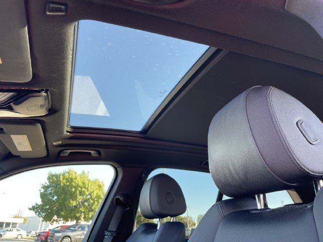 Used 2022 BMW X5 xDrive40i AWD/4WD image 23