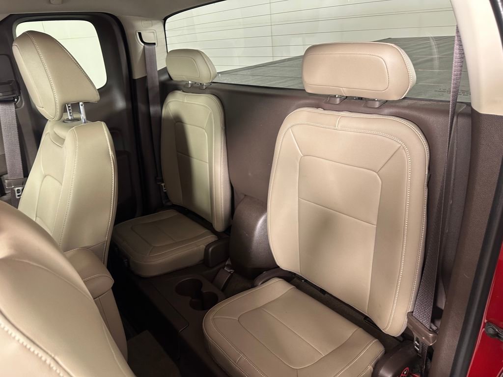 Used 2015 GMC Canyon SLT w/ Driver Alert Package AWD/4WD image 18