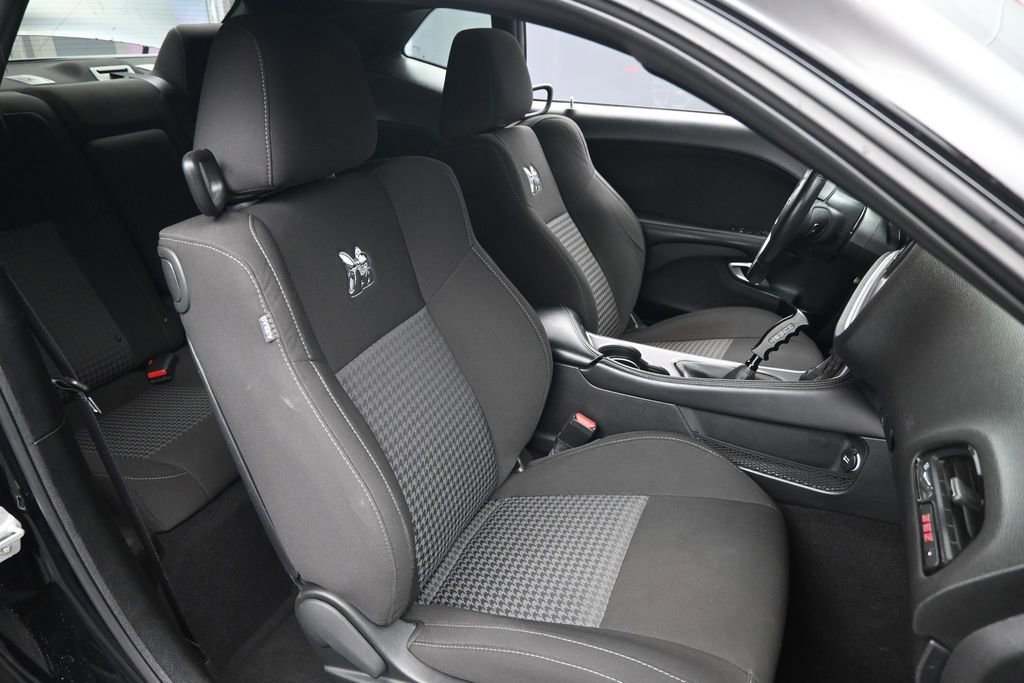 Used 2022 Dodge Challenger R/T Scat Pack RWD image 30