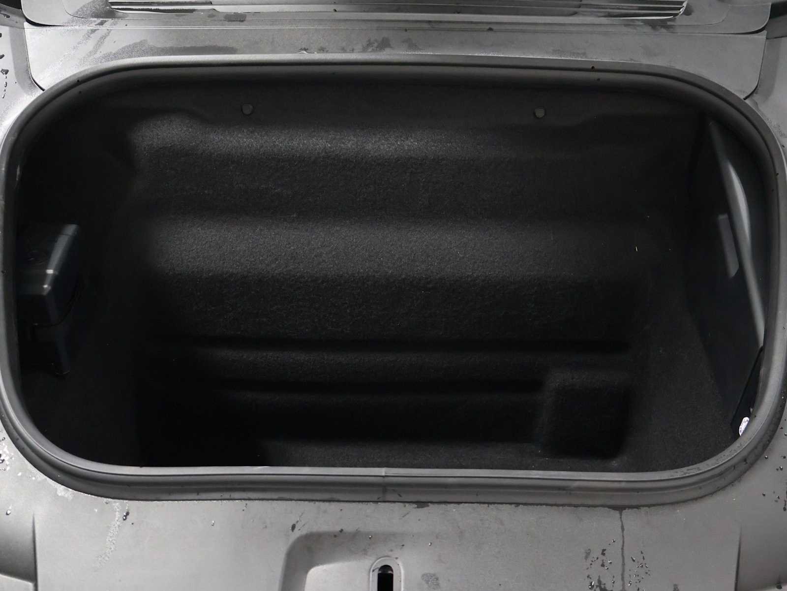 Certified 2025 Porsche 911 Carrera RWD image 42