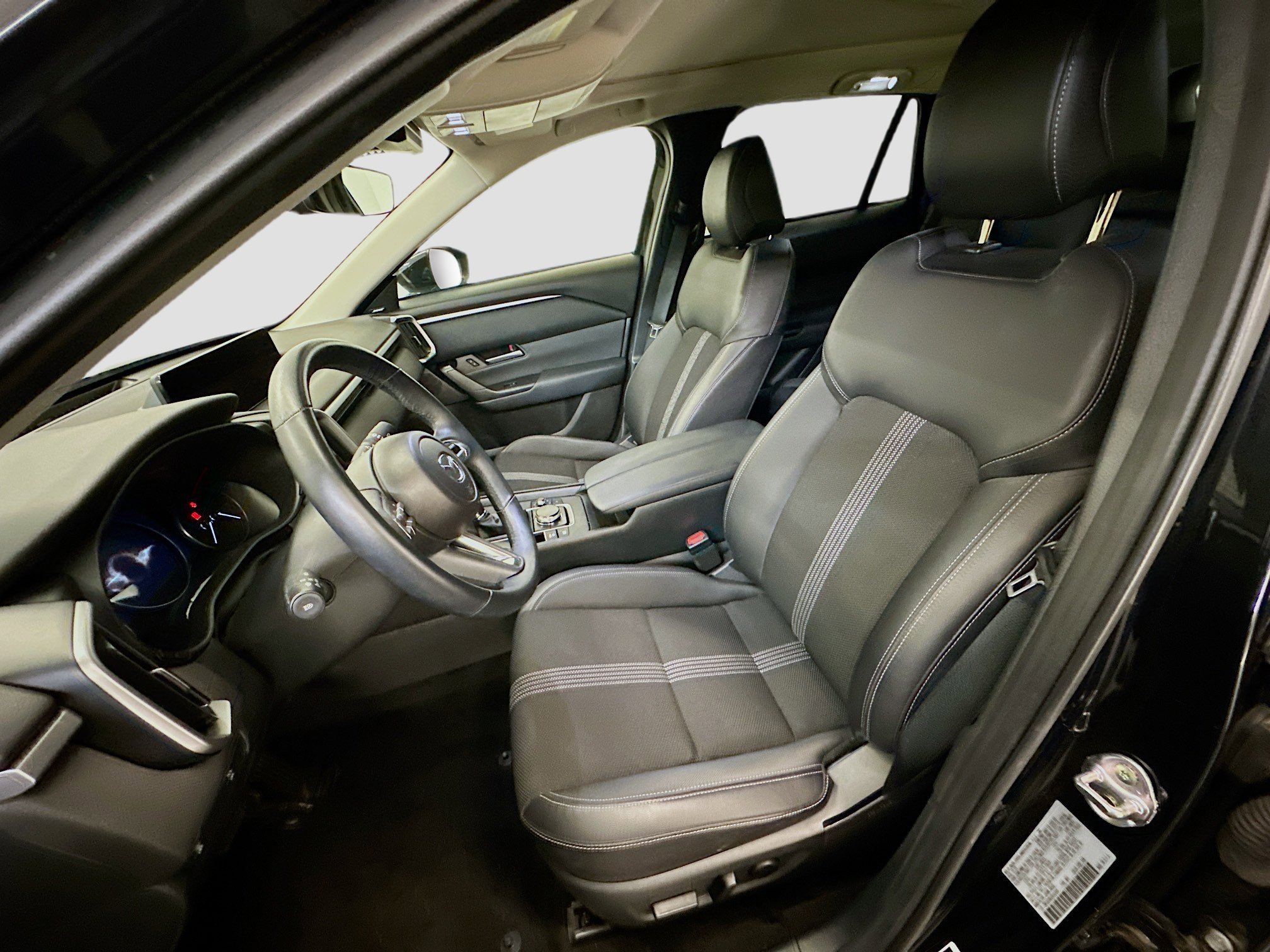 Used 2025 MAZDA CX-50 AWD 2.5 S w/ Premium Package image 13