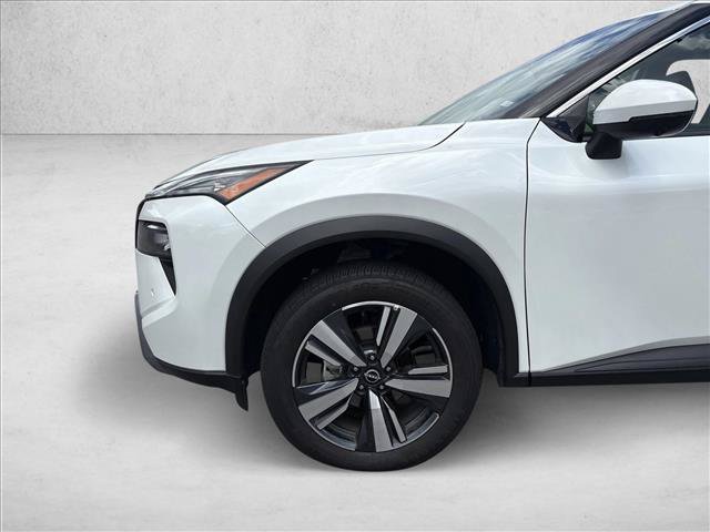 Used 2026 Nissan Rogue SL FWD image 26