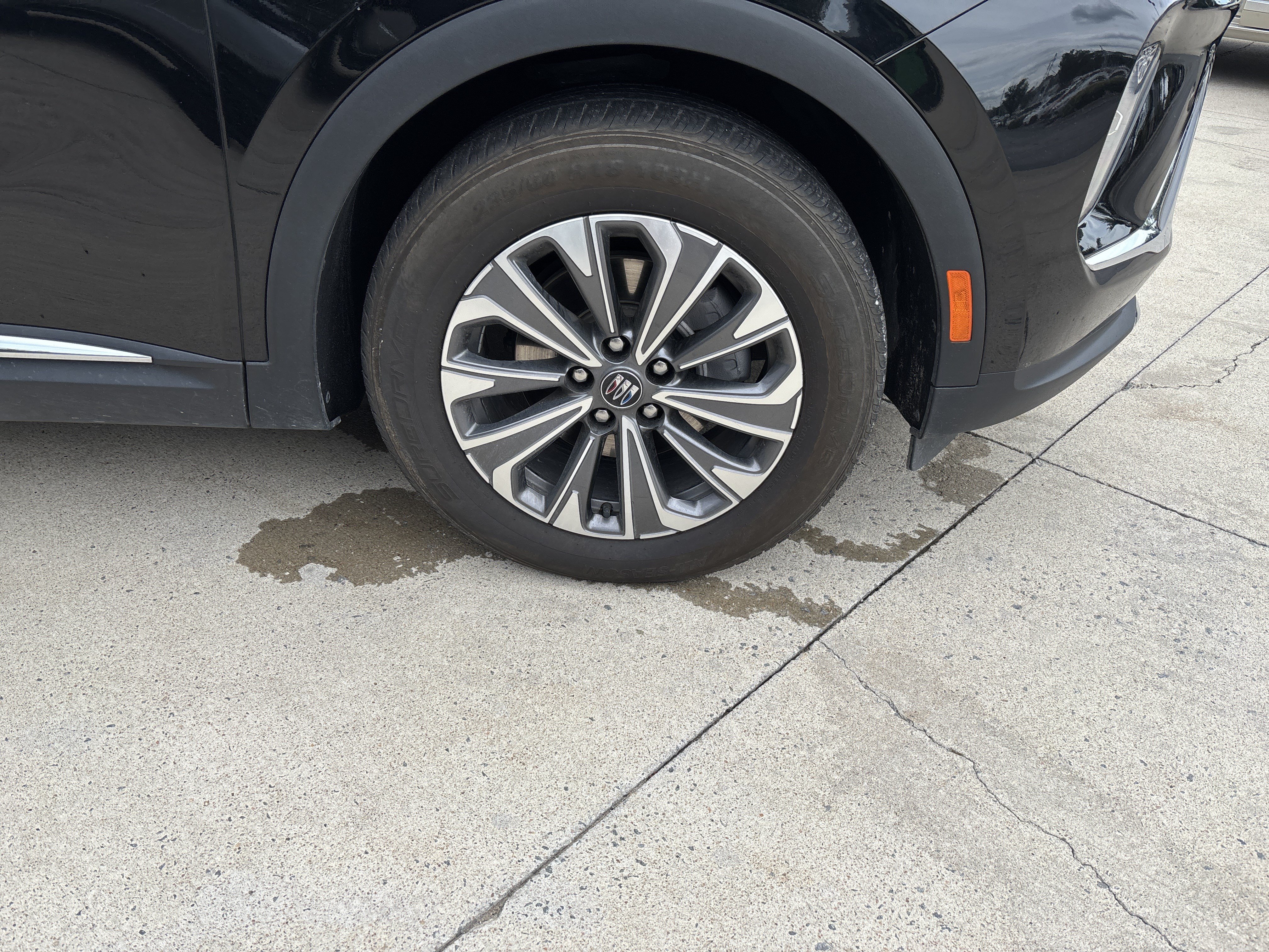 Used 2024 Buick Envision Preferred AWD/4WD image 34