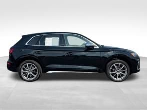 Used 2024 Audi SQ5 Premium w/ Convenience Package image 4