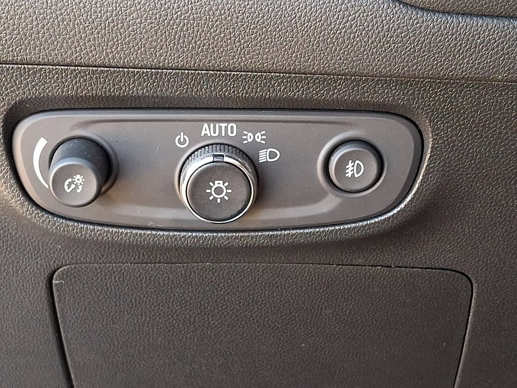 Used 2023 Buick Encore GX Preferred w/ Cold Weather Comfort Package AWD/4WD image 24
