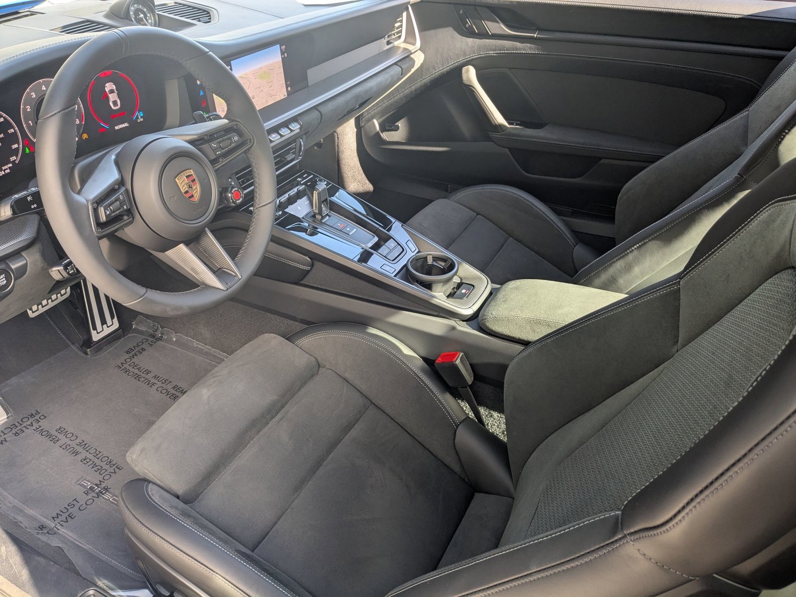 Certified 2025 Porsche 911 Carrera 4 GTS image 4