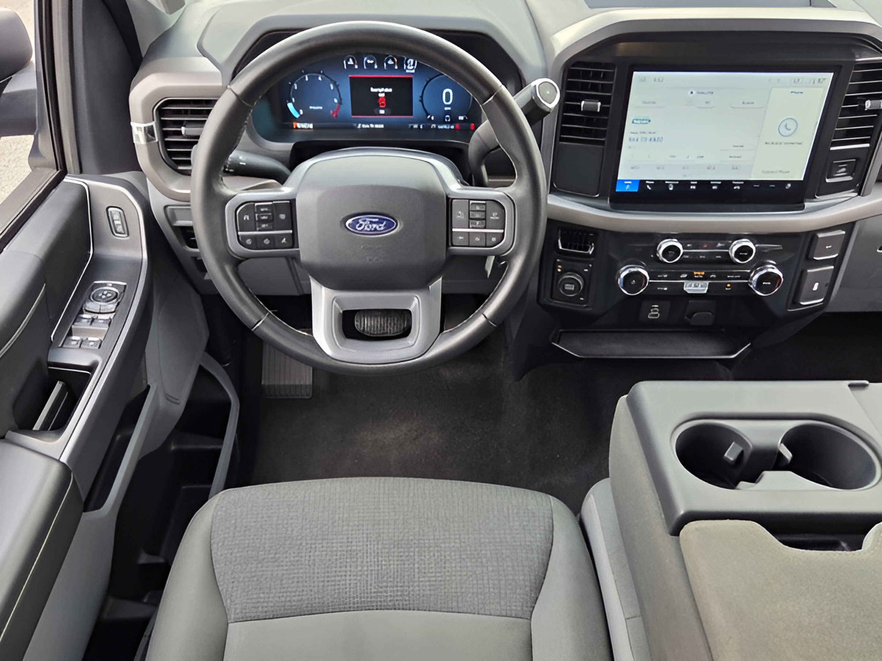 Used 2025 Ford F150 XLT w/ Equipment Group 301A Standard AWD/4WD image 13