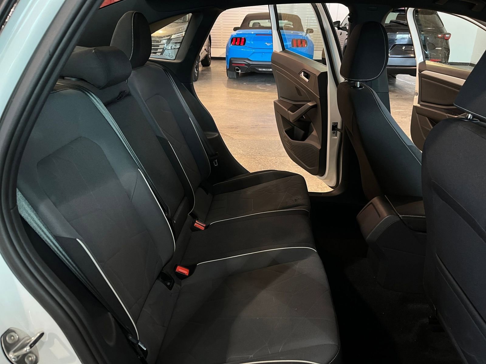 Used 2025 Volkswagen Jetta Sport image 36