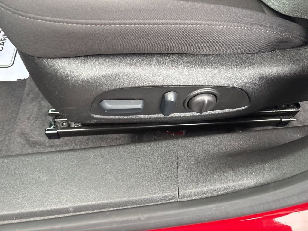 Used 2024 Chevrolet Malibu LT image 41