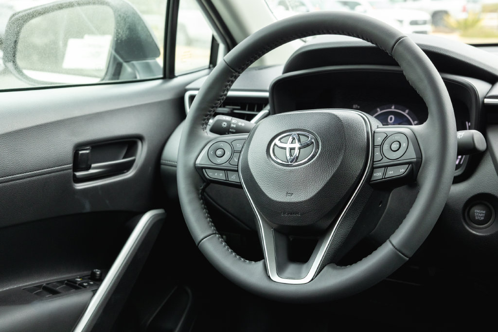 New 2026 Toyota Corolla Cross LE FWD image 12
