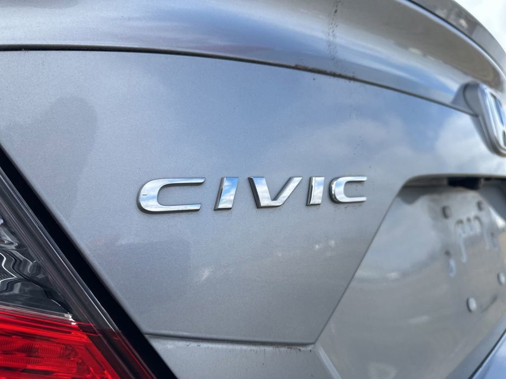 Used 2019 Honda Civic EX image 4