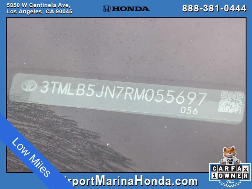 Used 2024 Toyota Tacoma TRD Off-Road AWD/4WD image 28