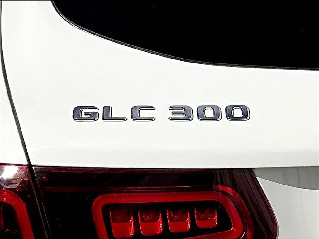 Used 2021 Mercedes-Benz GLC 300 GLC 300 image 33
