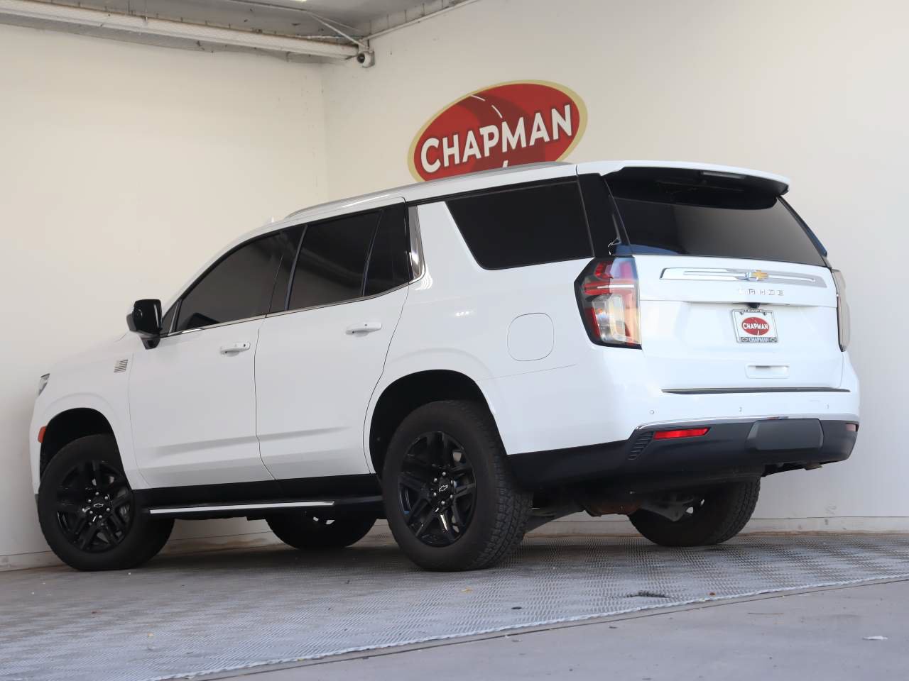 Used 2023 Chevrolet Tahoe LT AWD/4WD image 3