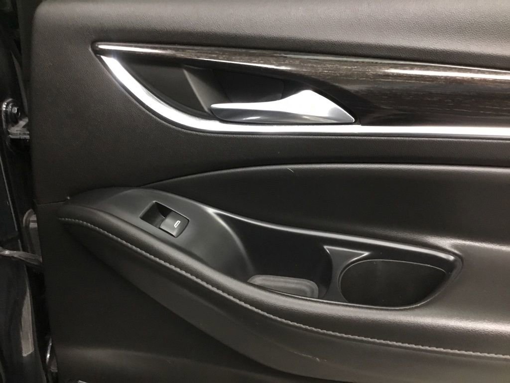 Used 2021 Buick Enclave Avenir w/ Avenir Technology Package image 22