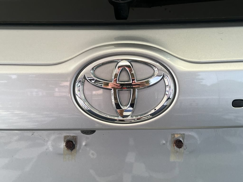Used 2018 Toyota Highlander XLE AWD/4WD image 10