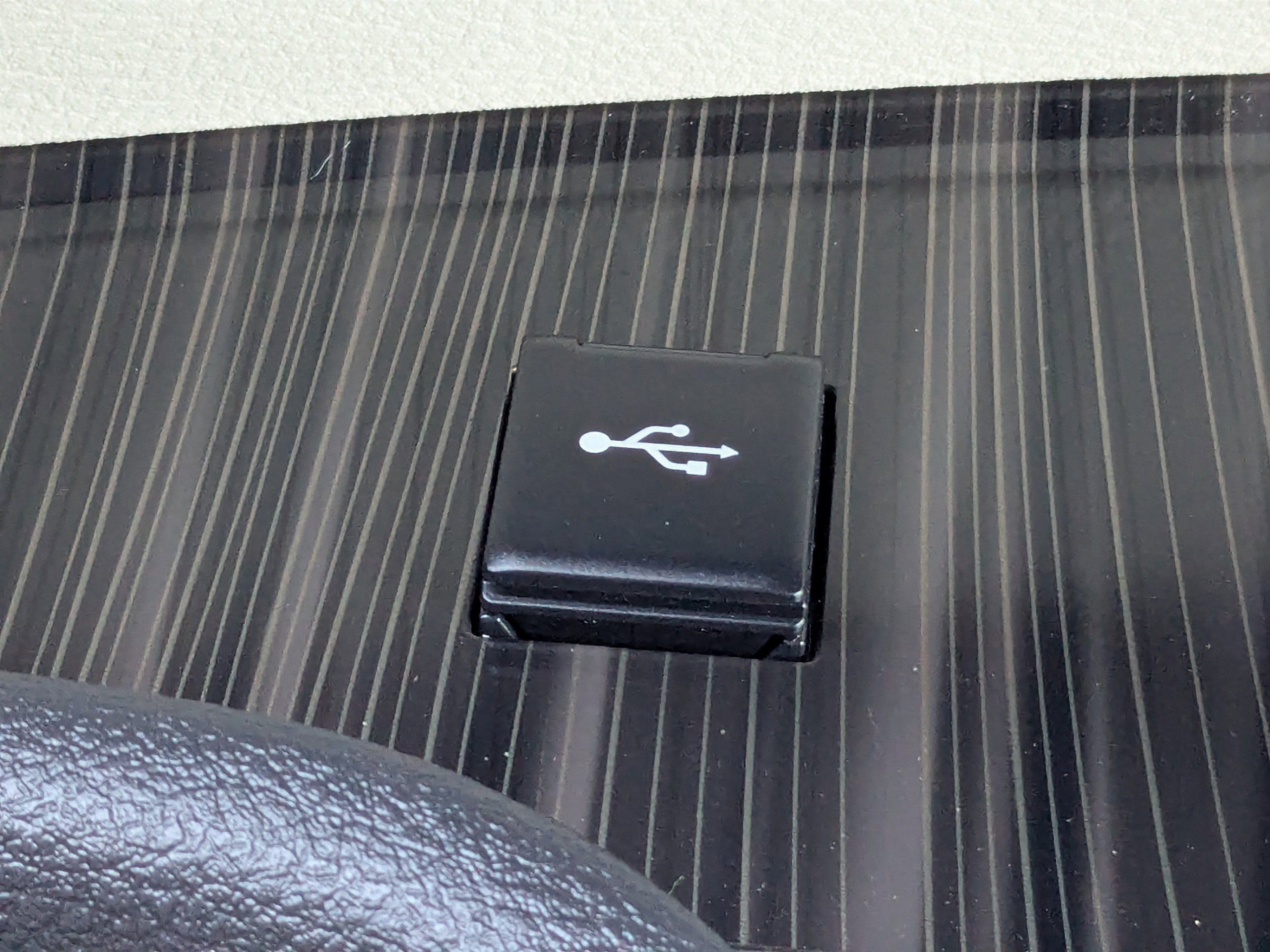 Used 2024 Toyota Sienna Platinum image 26