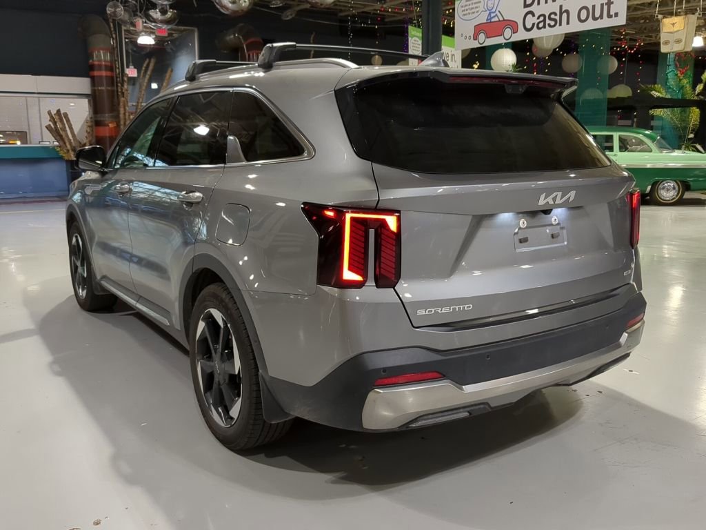 Used 2025 Kia Sorento SX Prestige image 10