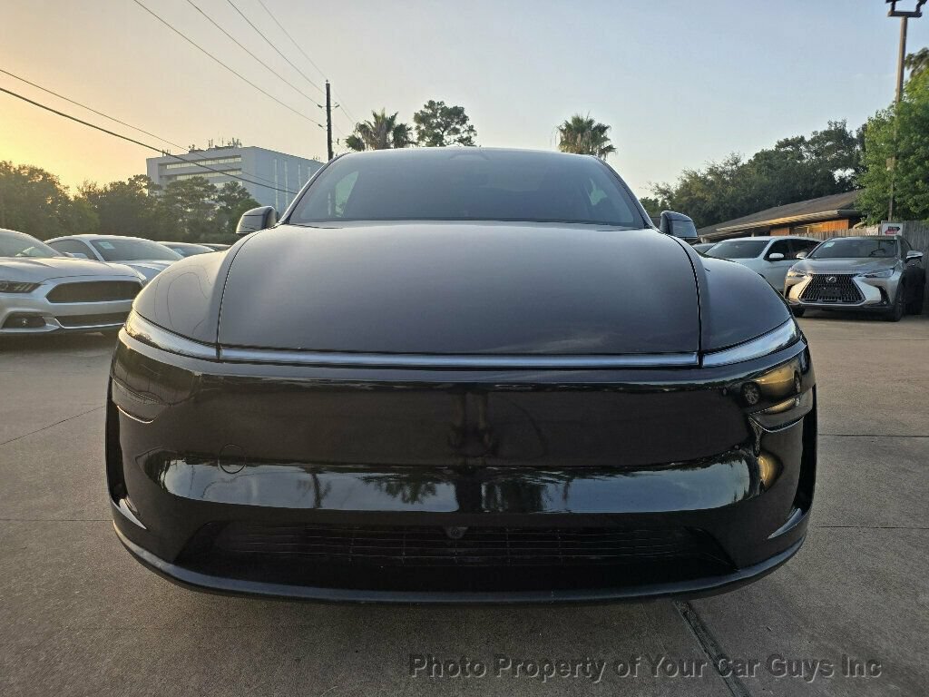 Used 2026 Tesla Model Y Long Range RWD image 3