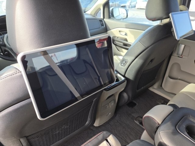Used 2021 Kia Sedona EX w/ EX Premium Package image 8