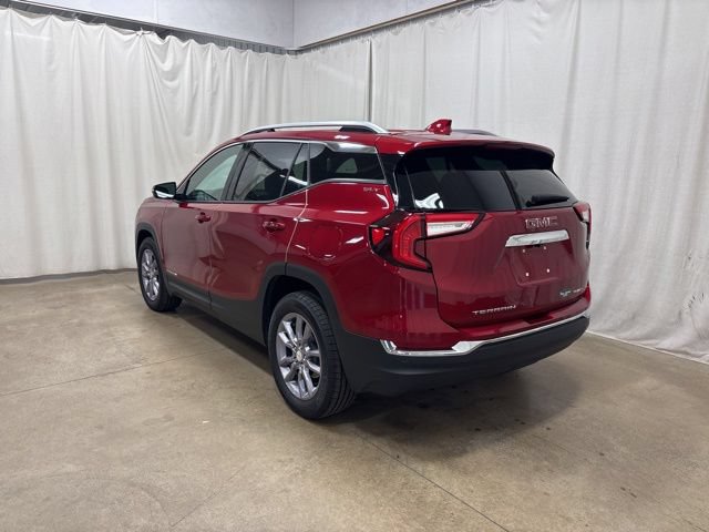Used 2024 GMC Terrain SLT w/ Infotainment Package II AWD/4WD image 6