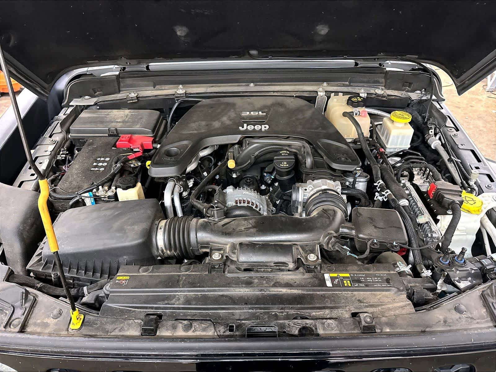Used 2021 Jeep Gladiator Sport AWD/4WD image 13