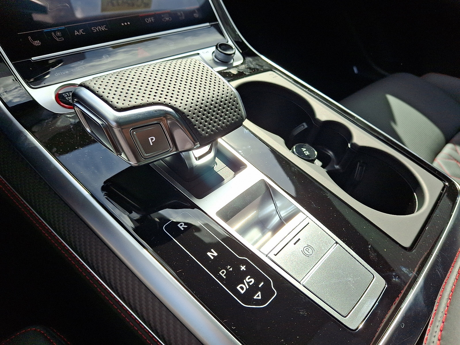 New 2026 Audi SQ8 Prestige image 11