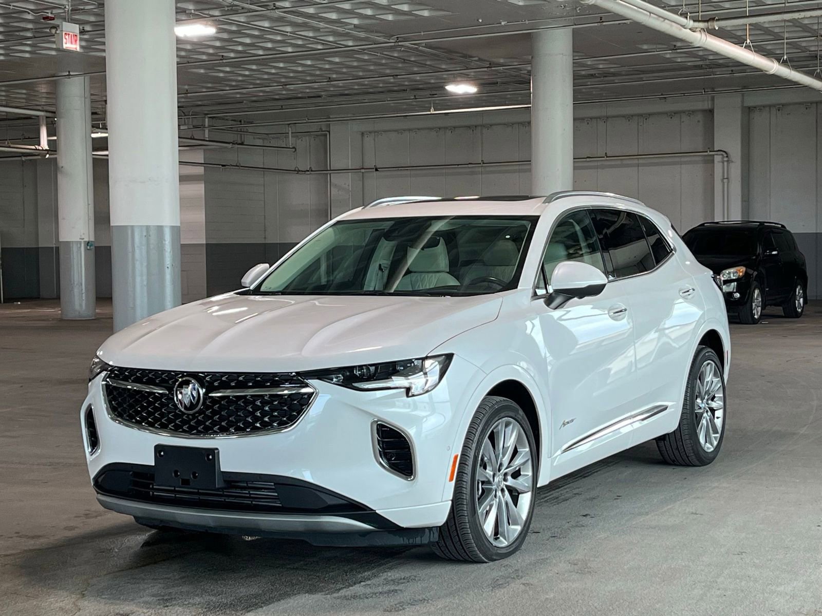 Used 2023 Buick Envision Avenir image 4