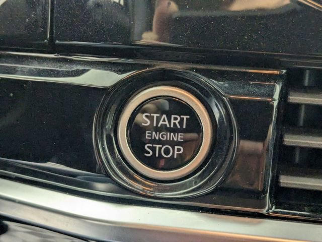 Used 2023 Nissan Pathfinder SL w/ Black Appearance Package image 25