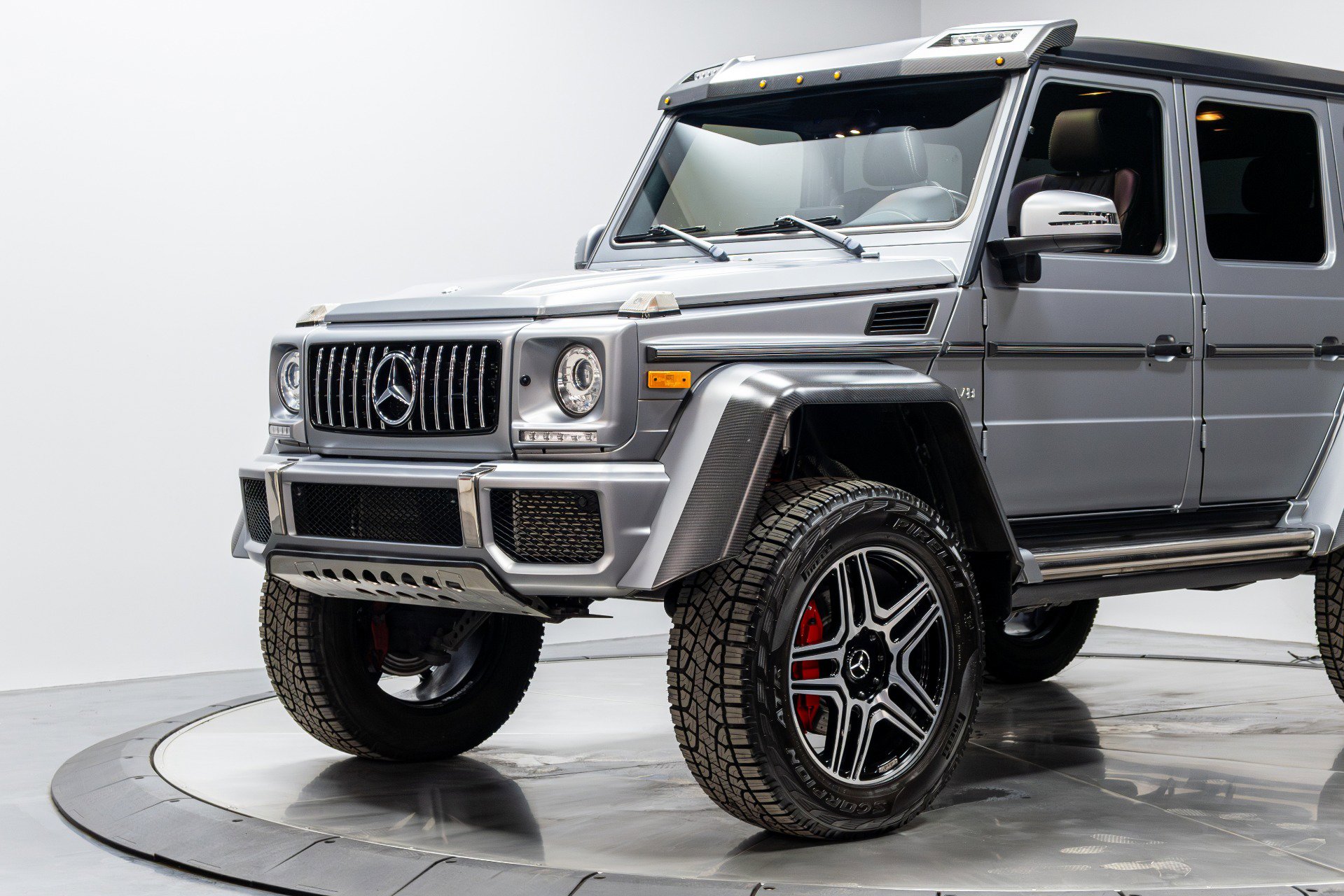 Used 2017 Mercedes-Benz G 550 Squared image 4