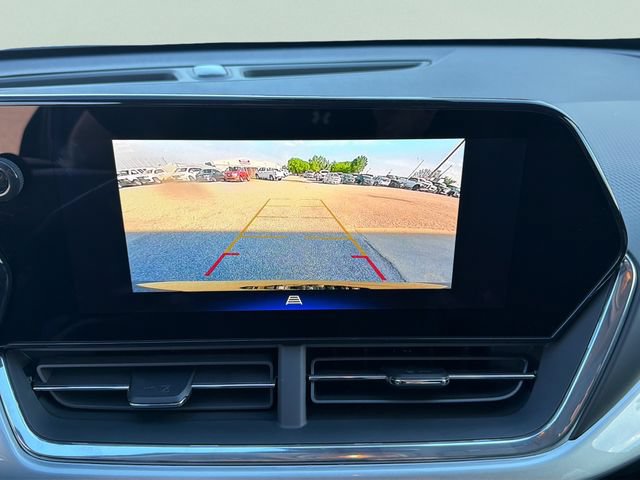 Used 2026 Chevrolet Trax LT w/ LT Convenience Package FWD image 11