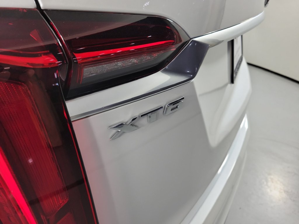 Used 2024 Cadillac XT6 Luxury FWD image 7