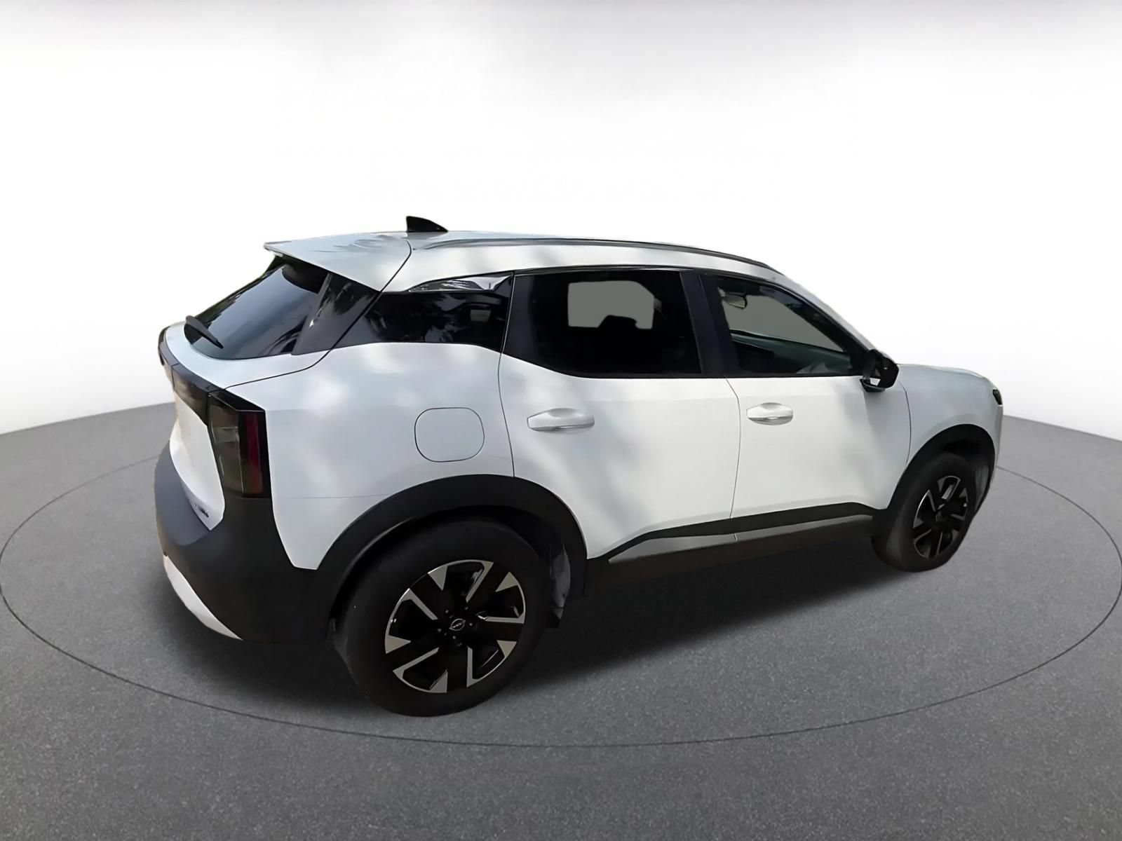 Used 2026 Nissan Kicks SV w/ Cold Weather Package AWD/4WD image 15