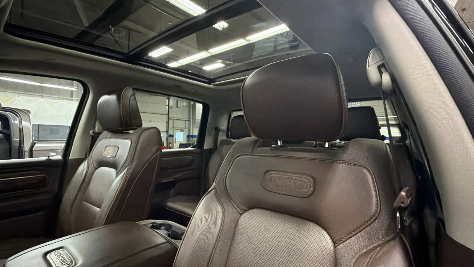 Used 2025 RAM 1500 Limited w/ Off Road Group image 9