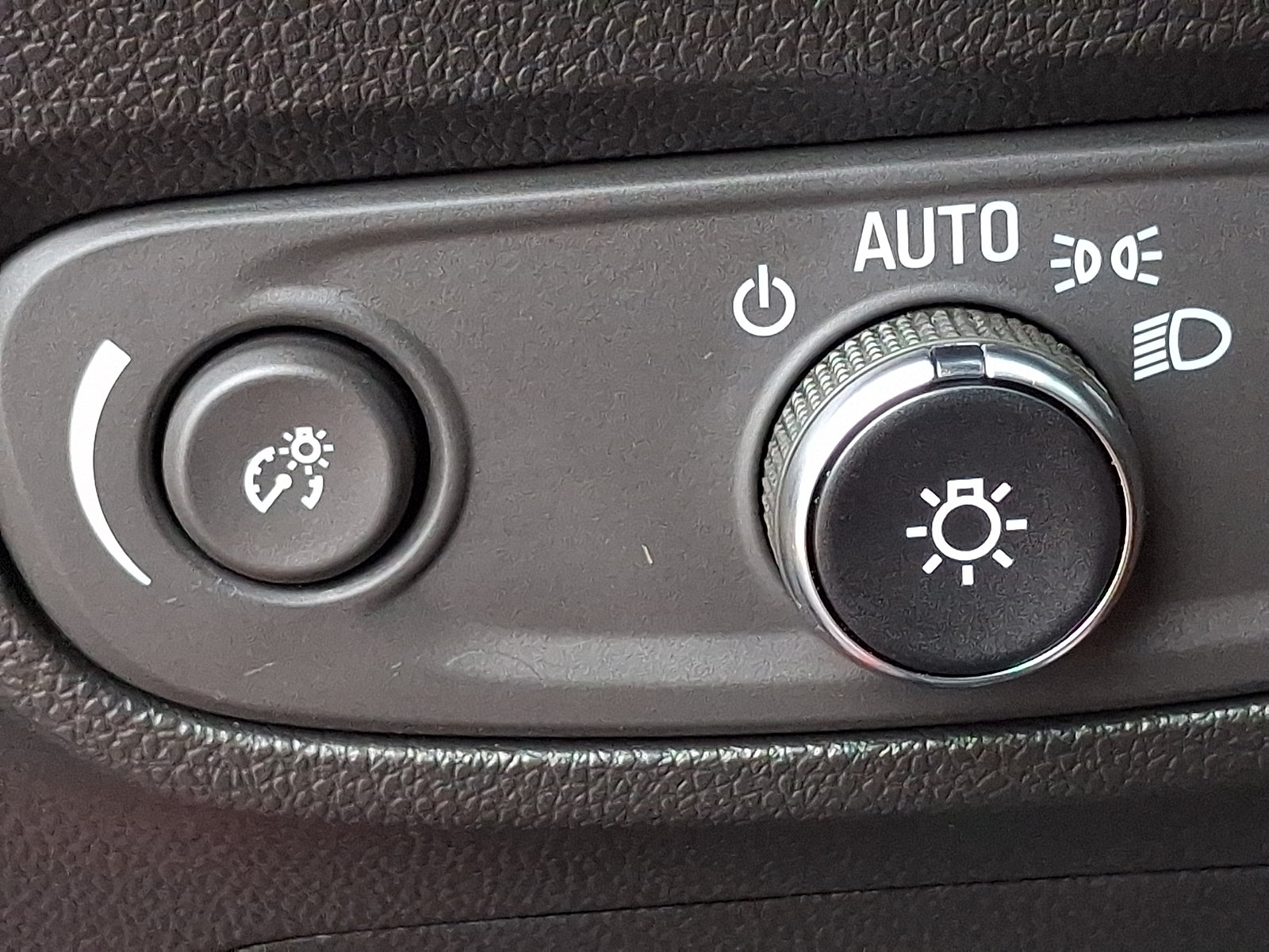 Used 2024 Buick Encore GX Preferred AWD/4WD image 24