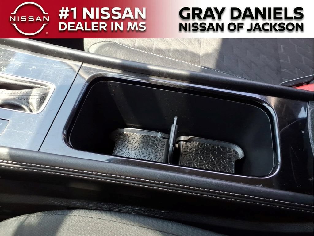 Used 2021 Nissan Kicks SV FWD image 19