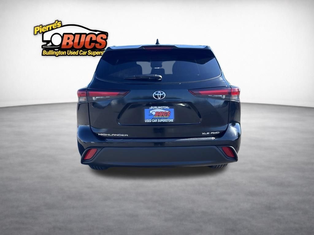 Used 2026 Toyota Highlander XLE AWD/4WD image 4