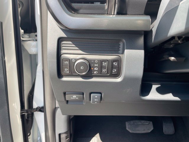 New 2026 Ford F250 Lariat w/ Black Appearance Package AWD/4WD image 17