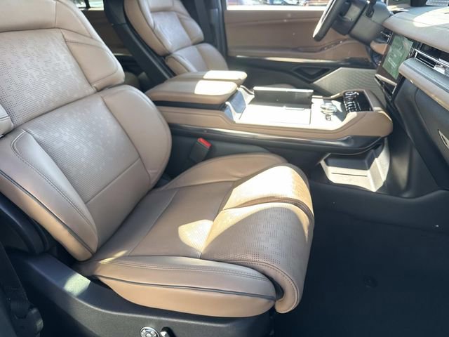 New 2025 Lincoln Navigator L Black Label image 9