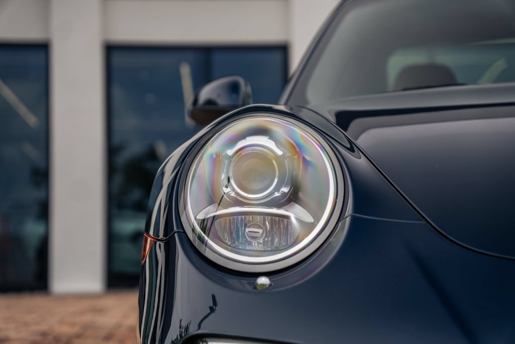 Used 2015 Porsche 911 Turbo AWD/4WD image 9