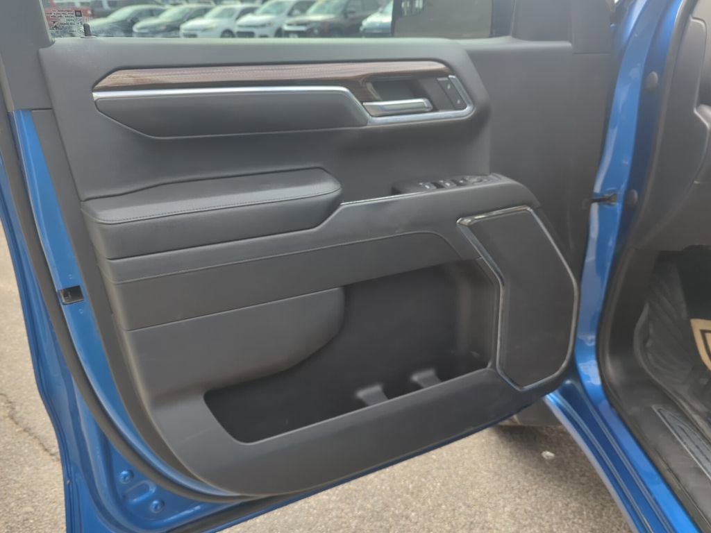 Used 2022 Chevrolet Silverado 1500 LT Trail Boss image 19