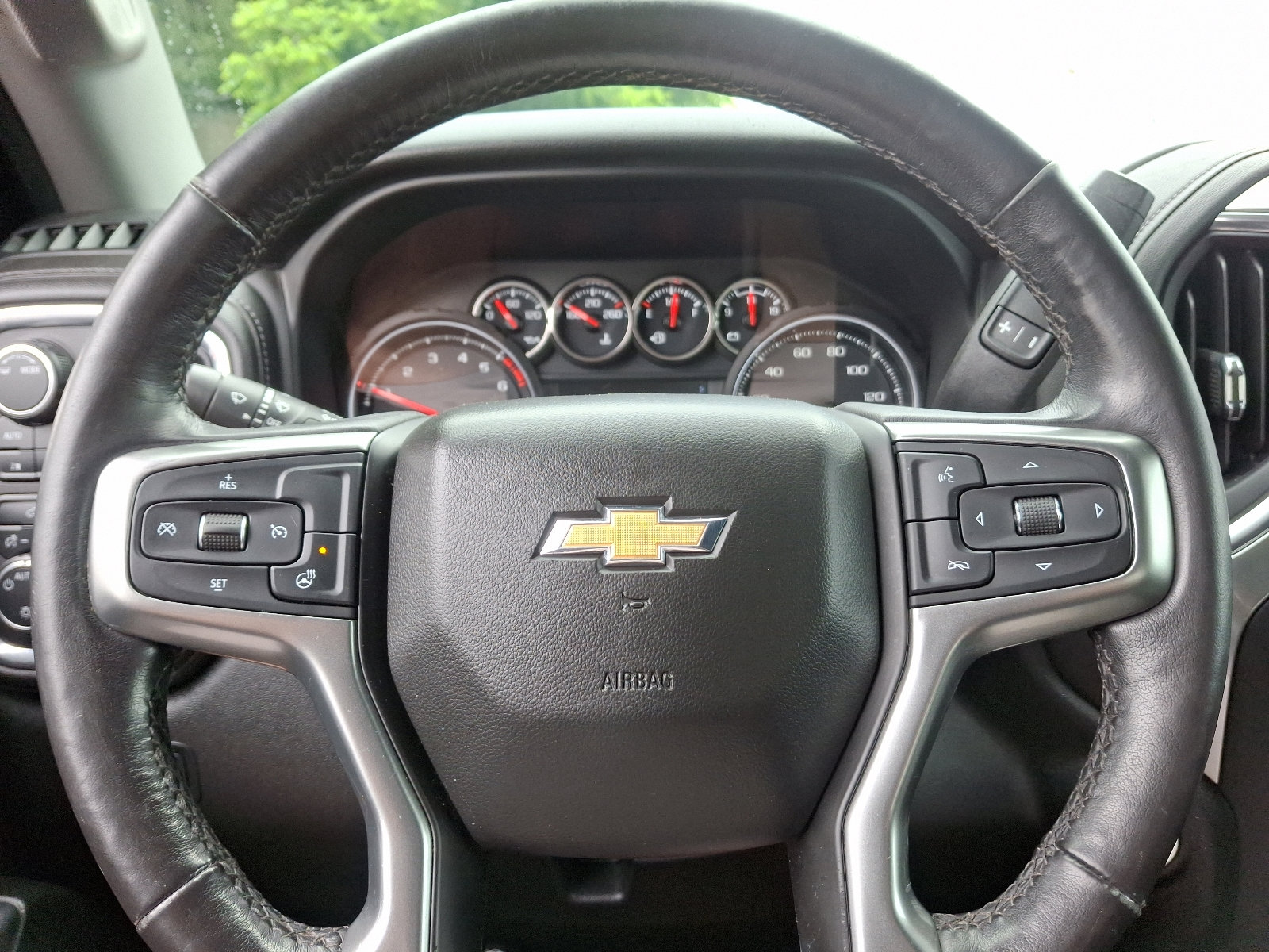 Used 2020 Chevrolet Silverado 1500 LT w/ Convenience Package image 19