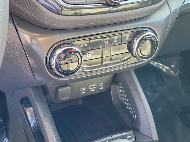 Used 2022 Chevrolet TrailBlazer LT w/ Convenience Package AWD/4WD image 25
