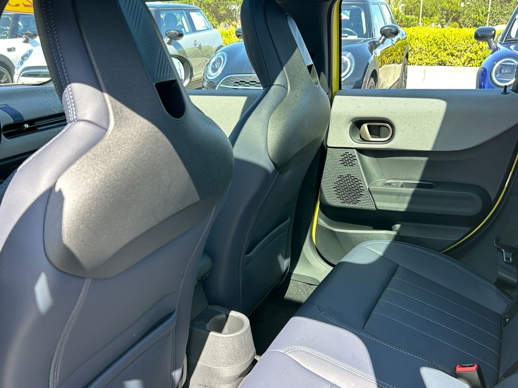 Used 2025 MINI Cooper S FWD image 30