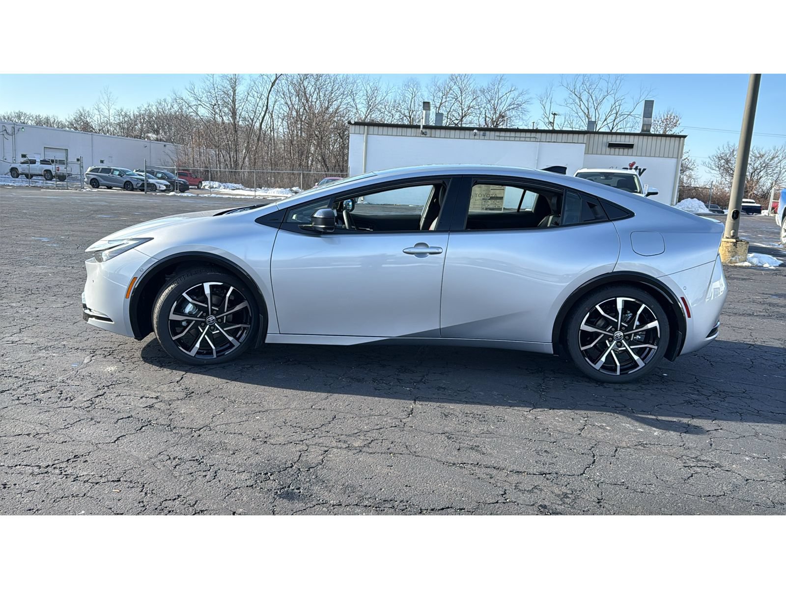 New 2026 Toyota Prius Plug-In Hybrid FWD image 4
