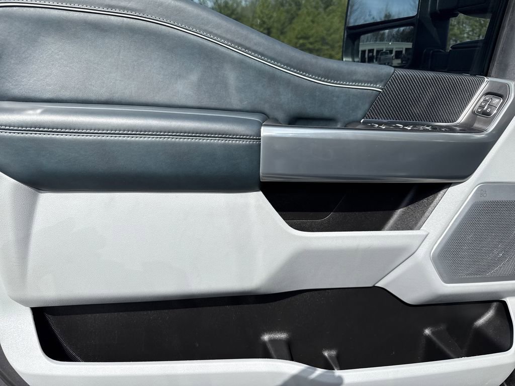Used 2024 Ford F250 Limited image 10