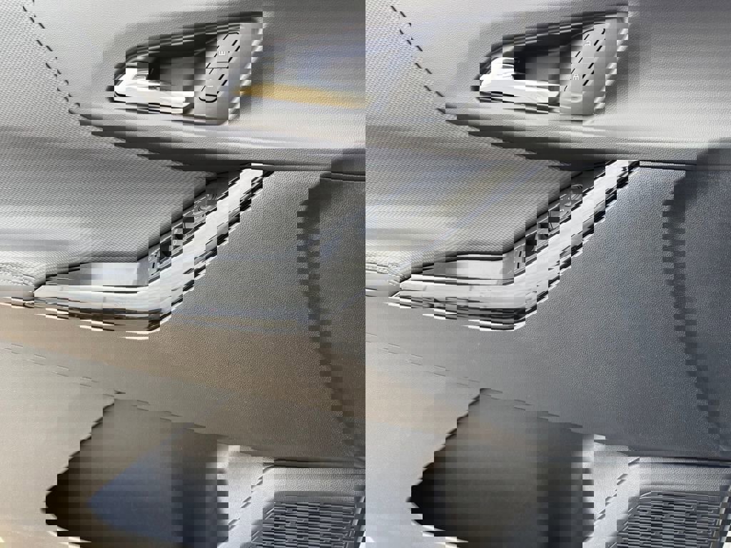 New 2026 Chevrolet Equinox LT w/ Safety and Technology Package image 17