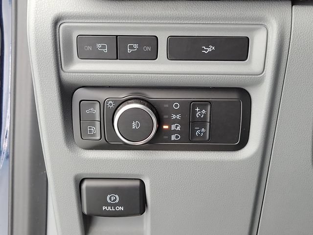 Used 2022 Ford F150 XLT w/ Equipment Group 302A High AWD/4WD image 29